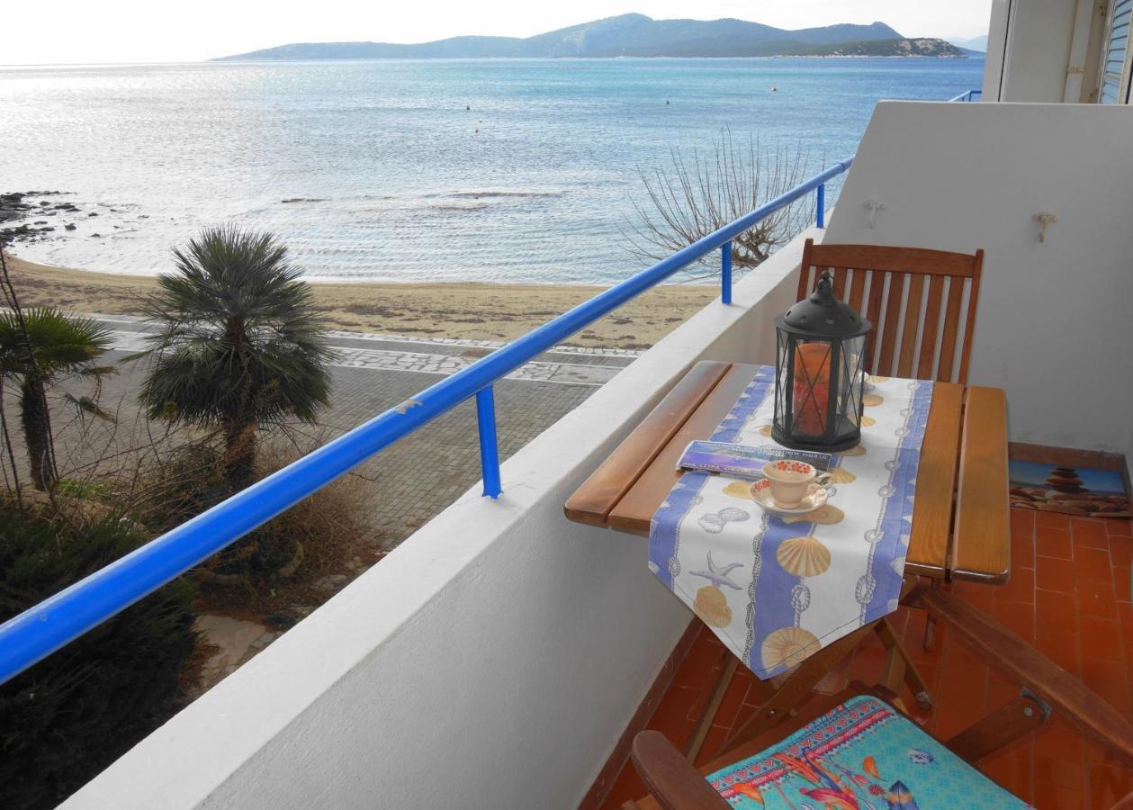 Nea Styra Seafront Apartment With Stunning View Exteriör bild